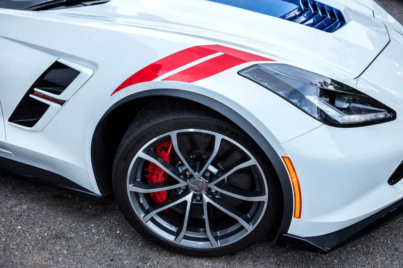 Illustration for article titled 2017 Corvette Grand Sport: Don’t Buy Any Other Corvette